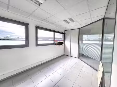 location bureaux 60 m²