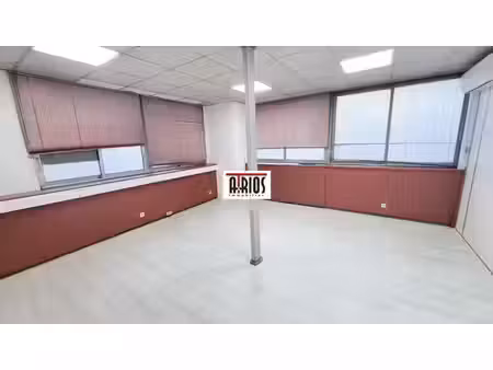 vente bureaux six fours les plages 83140 600m²