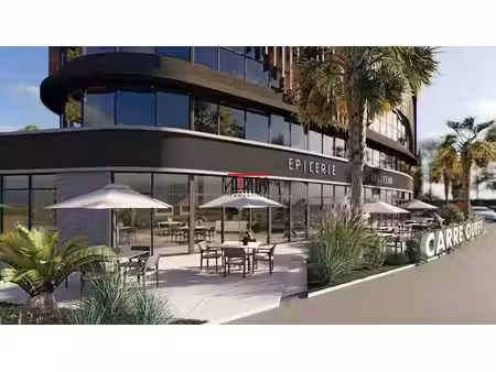 location commerce hyeres 83400 177m²