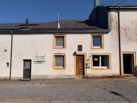 maison trois chambres et vaste espace  en bordure de semois