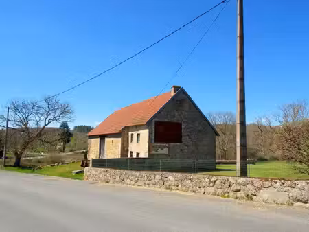 belle grange à 15 min d'aubusson proche auvergne