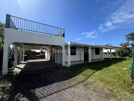 maison de 85 m² à saint-benoit