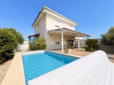 a vendre dept 30 (gard) aimargues villa 3 chambres jardin ga