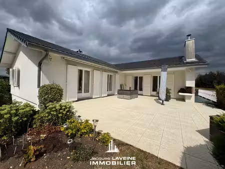 coin-sur-seille villa 8 pieces