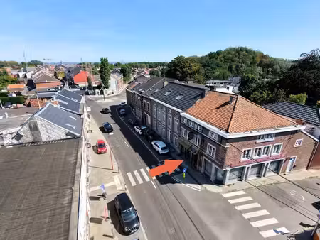 rez-de-chaussée commercial +/- 53 m² (salon de coifure)