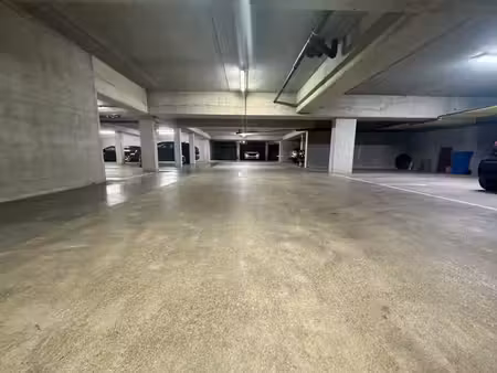 7 ondergrondse autostaanplaatsen