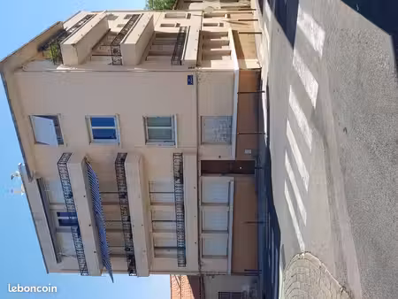 sete c.v. local social.bureaux doct.infr