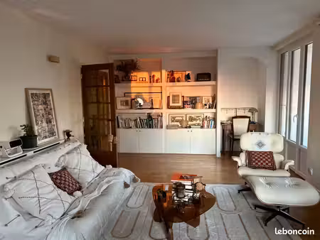 meublé t3 92 m² — dernier étage — saint-cyr-sur-loire