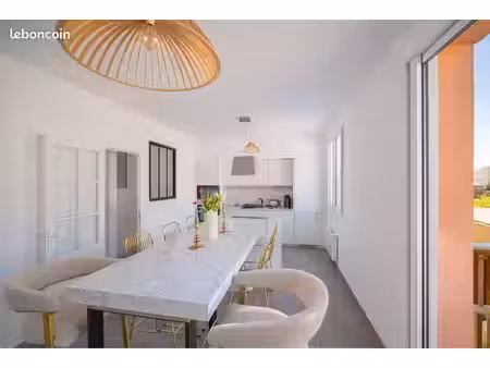 très belle maison avec jardin privatif dans copropriété