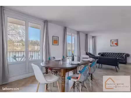 t3 meublé 80m² – vue saône  balcons  parking – caluire-et-cuire