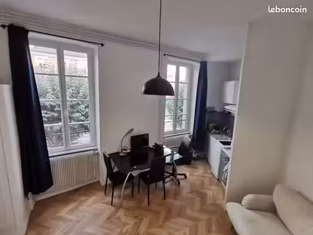 studio rénové - 24 m² centre historique d'issoire (bail mobilité) - charges et wi-fi inclu