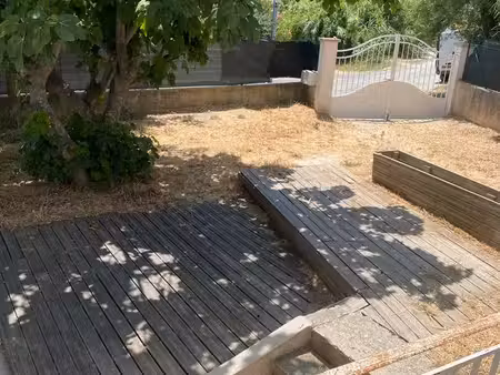 t2 avec jardin au rove