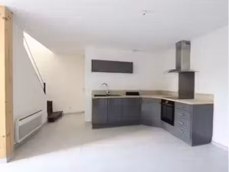 maison à louer à echiré