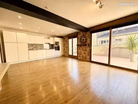 maison 5 pièces 111 m²