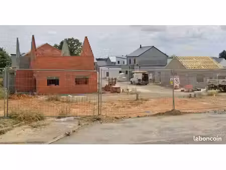 terrain à bâtir de 300 m² à saint-aubin-d'aubigne (35)