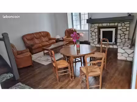 issoudun – maison de ville meublée – idéale pour colocation ou famille