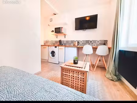 ensemble de 3 appartements meublés + 40 m² de terrasses