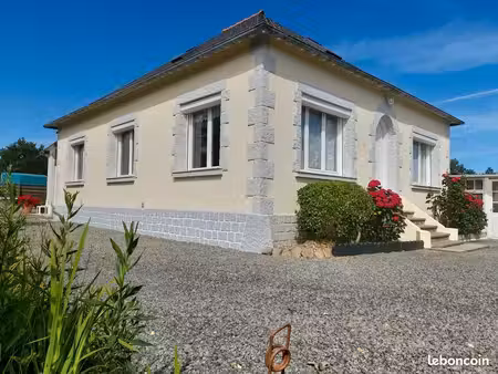grande maison avec dépendance