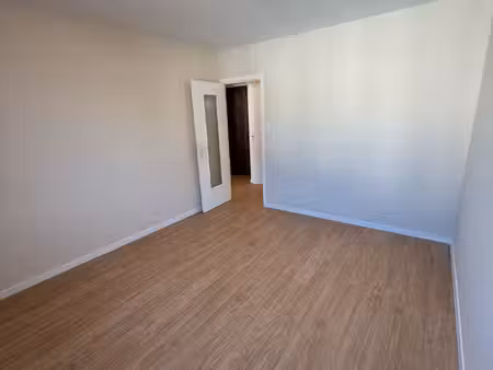 t2 entièrement rénové – 41 m² – grenoble rhin-et-danube – vendu loué