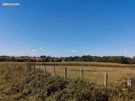 commenailles - terrain plat de 822m2