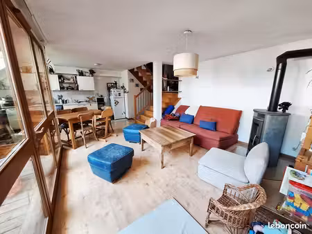 t3 lumineux avec terrasse et garage à lans en vercors