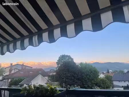 bel appartement traversant 3 pièces proche hôpital