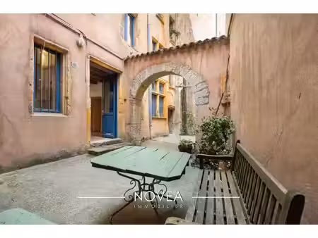 studio idéalement situé dans le vieux lyon