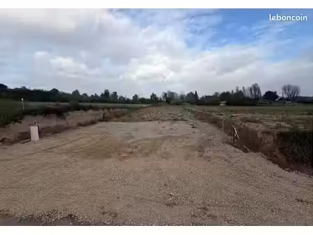 terrain à bâtir de 1496 m² à montaut (40)