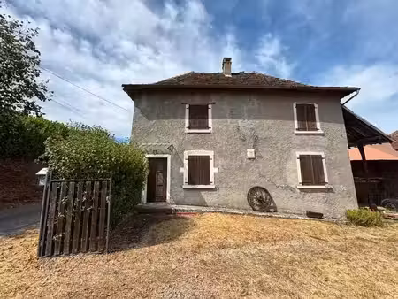 vente maison 4 pièces 126.15 m² à faverges-de-la-tour (38110)  180 000 €