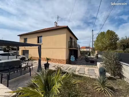 maison le coteau