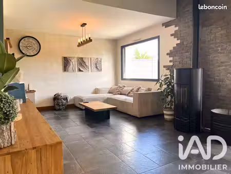 maison 6 pièces 122 m²