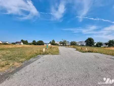terrain 471 m² ducey