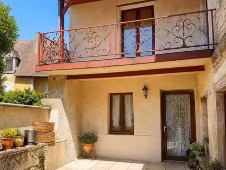 maison de village 4 pièces 203 m²