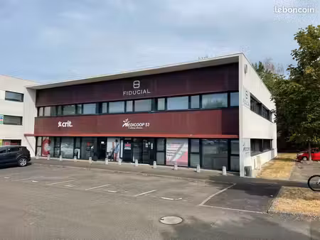 bureaux 93 m² – parc technopolis – changé (53) – disponible immédiatement