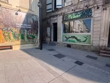local commercial à louer