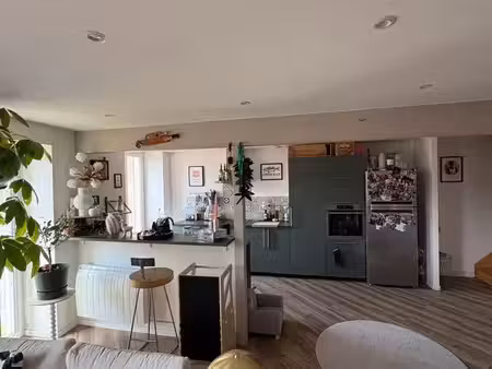 appartement f3 en duplex de 77 m²   avec vue dégagée et sans vis-à-vis
