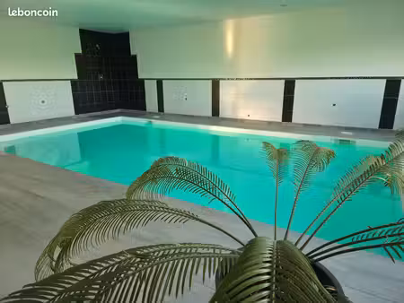 maison 6 pieces 225 m2 avec piscine intérieure