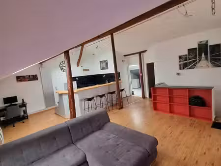 loft spacieux - 84 m²