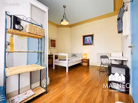 studio 1 pièce 20 m²