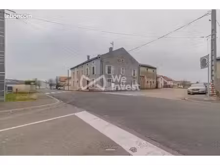 immeuble 250 m² chambley-bussières