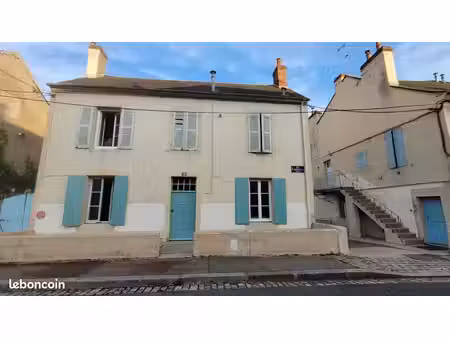 immeuble de rapport   3 appartements  nevers centre