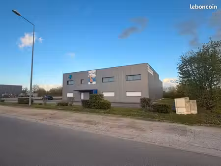 bâtiment / entrepôt 550 m² sur terrain de 2 591 m² – ancenis-saint-géréon