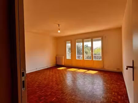 bureau 26 m² à louer – nantes  quartier la contrie