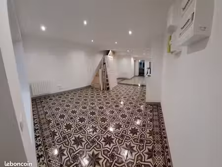 location maison de ville