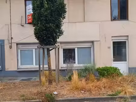 maison à rénover avec parking privatif et jardin