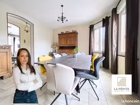 maison 5 pièces 130 m²