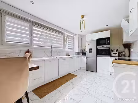 maison 4 pièces 93 m²