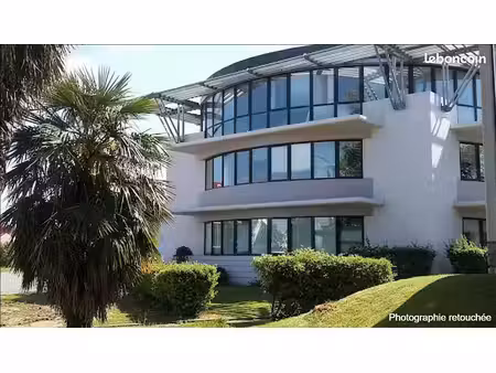 bureaux 640 m² pau