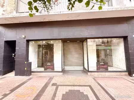 local commercial 248 m² tarbes