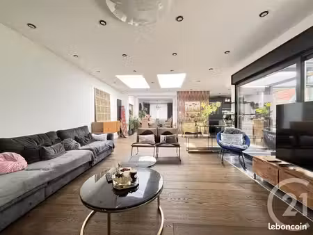 maison 6 pièces 176 m²
